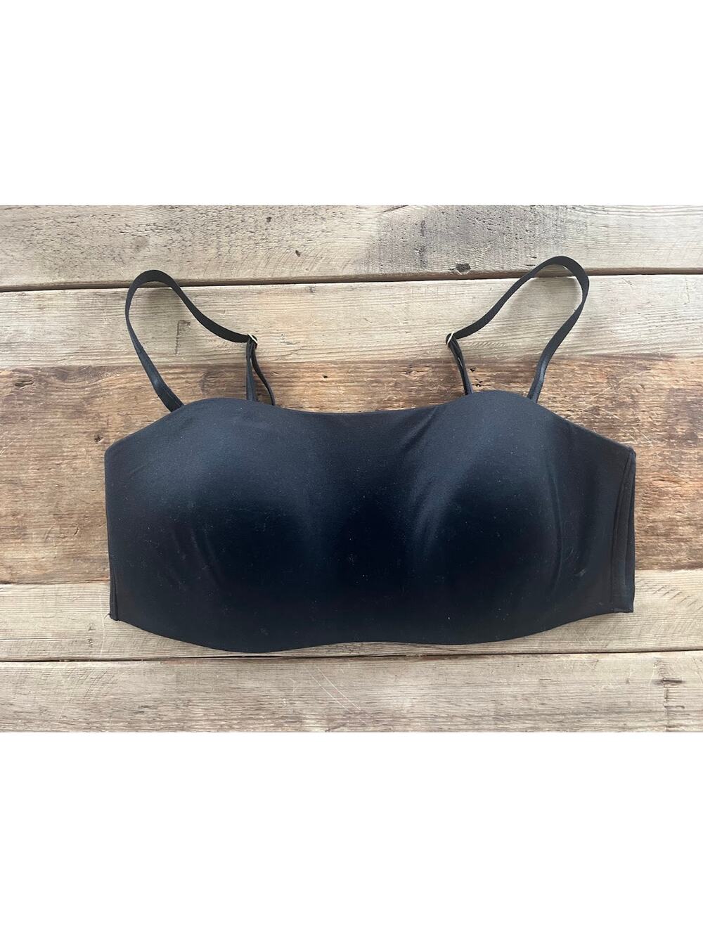 Victoria's Secret Smooth Black SMALL Love Cloud Wireless Strapless Bra